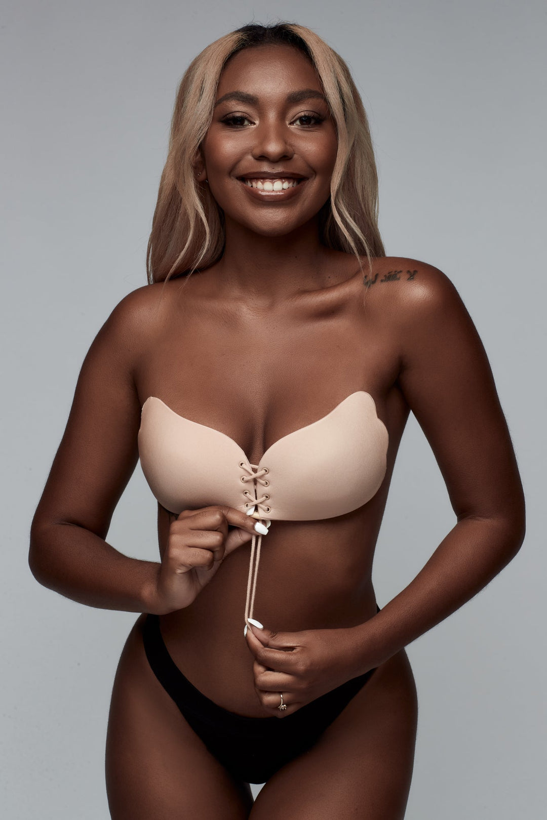 UNDERCOVER Style Helpers Magic Bra Nude